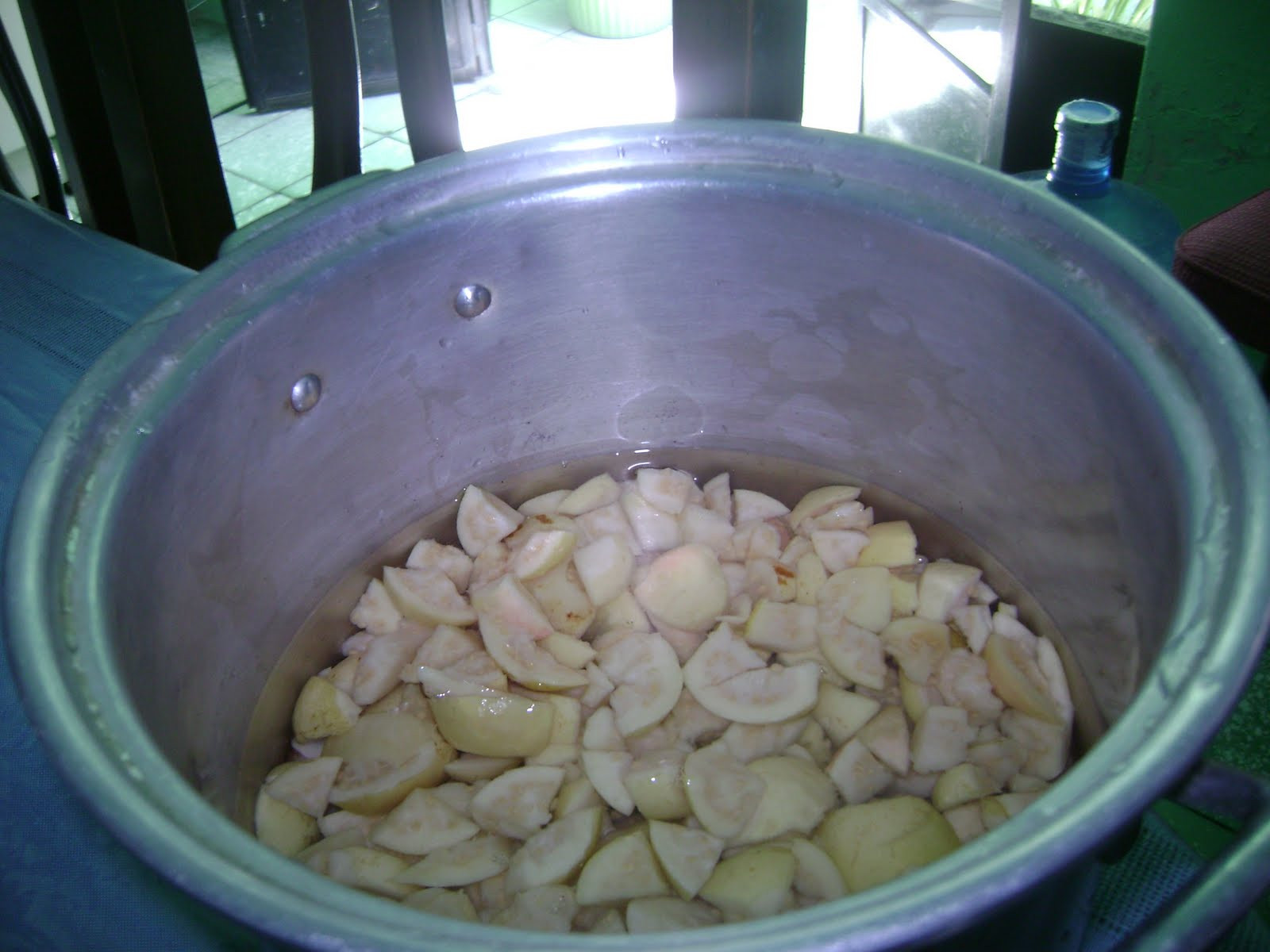 Guava syrup ingredients in saucepan