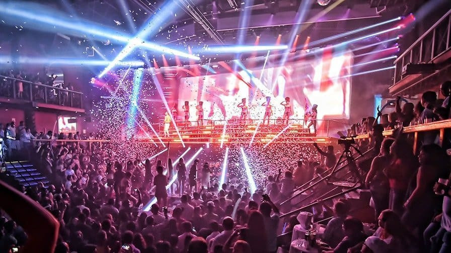 People watching entertainment at Coco Bongo Cancun