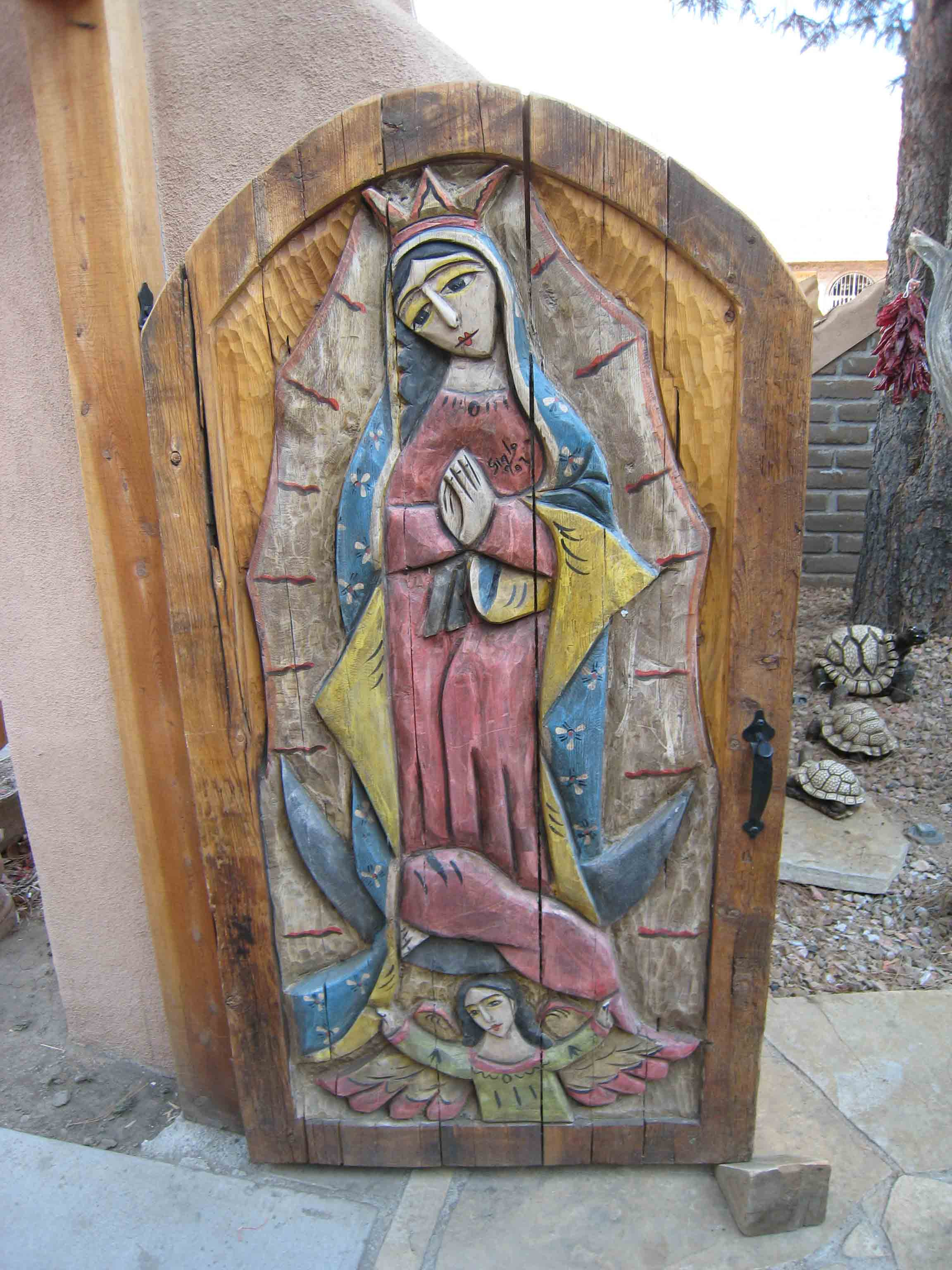 Entrance to El Bruno's courtyard in Cuba, New Mexico