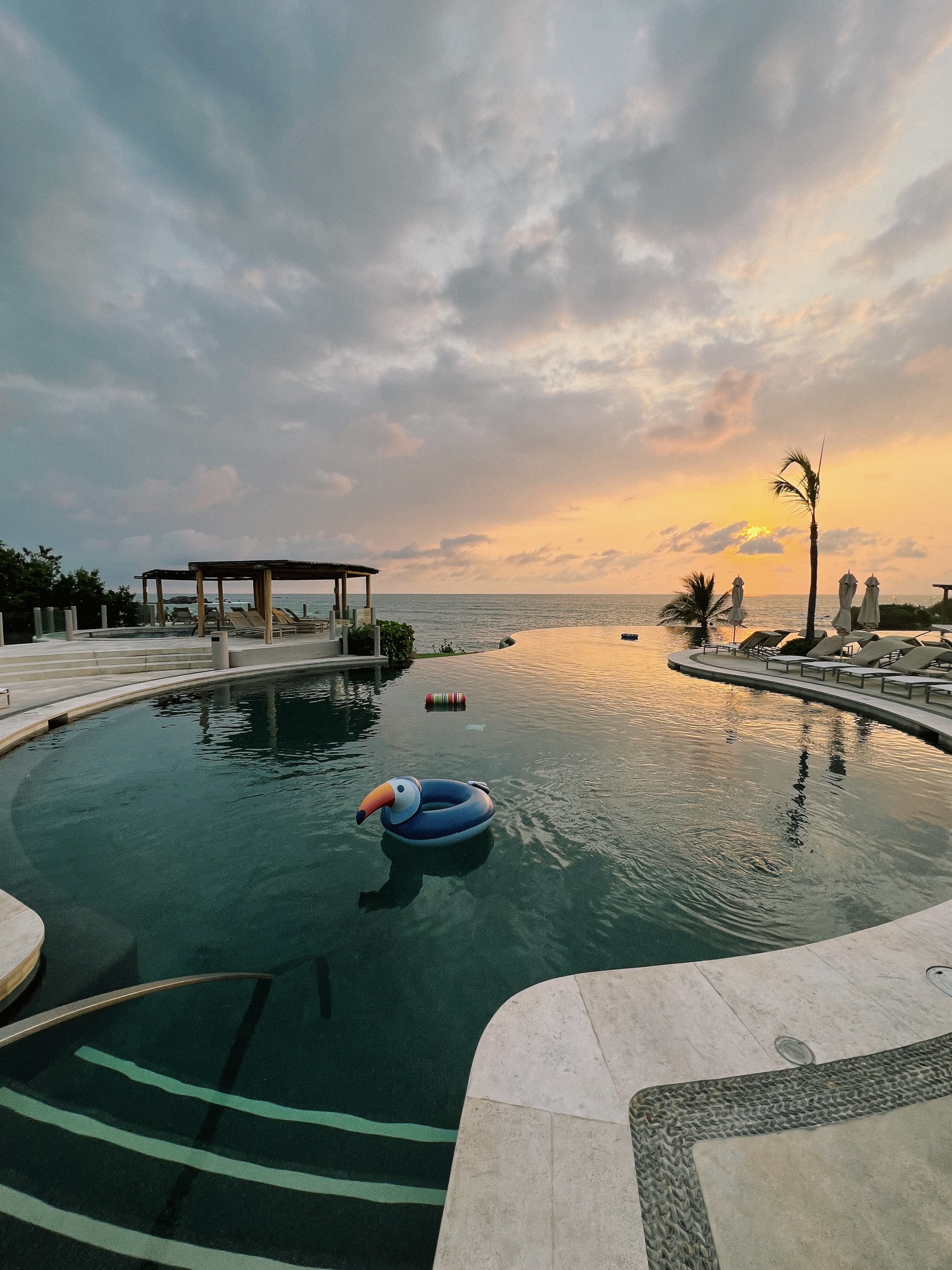 Nuna Pool at twilight, Four Seasons Resort Punta Mita