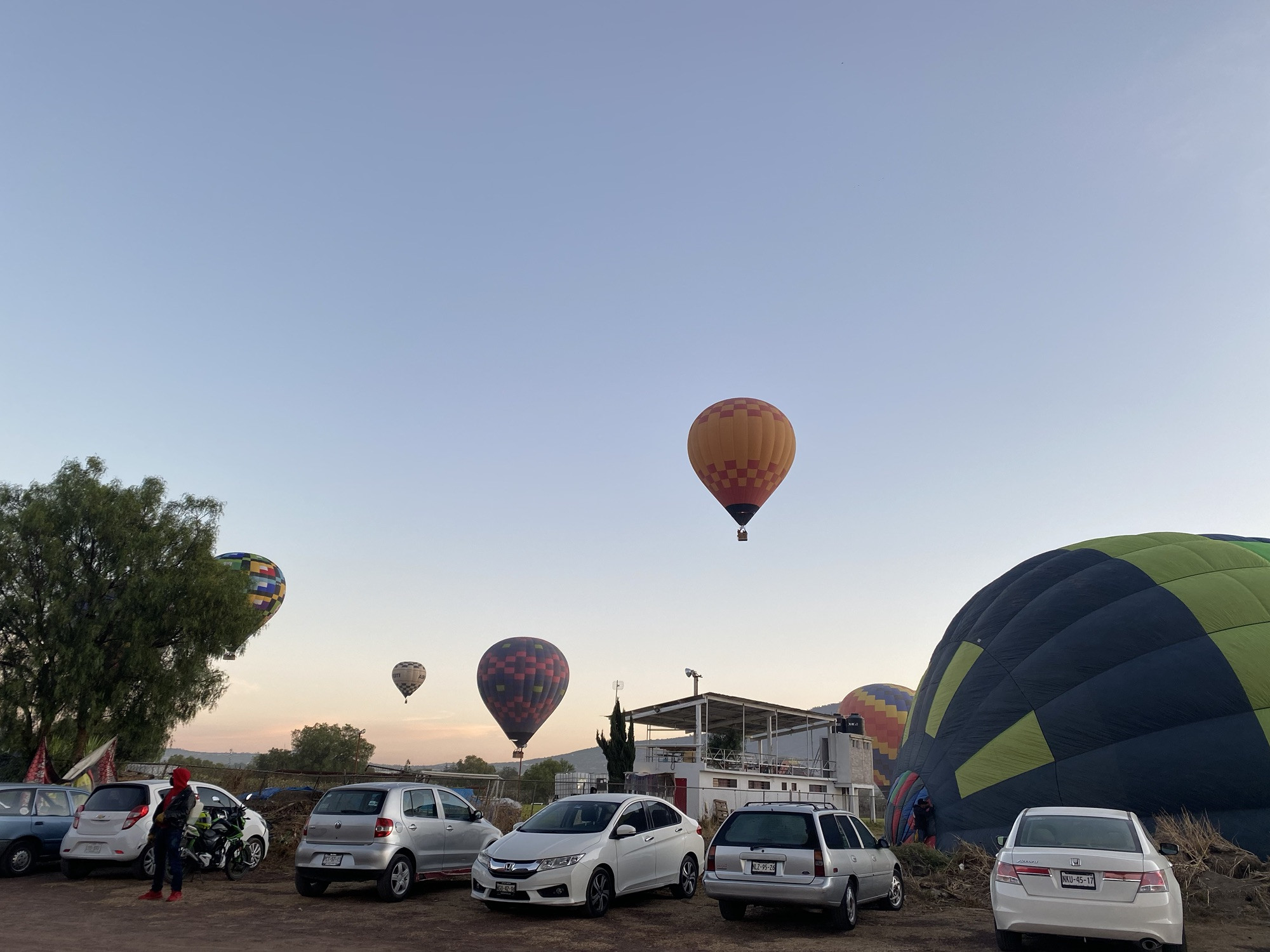 globopuerto - teotihuacan hot air balloons