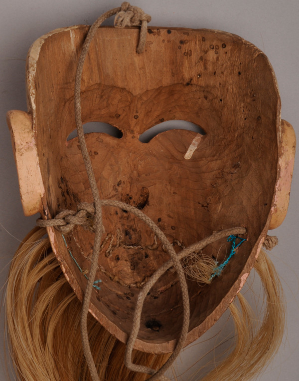 Back view of Viejo mask