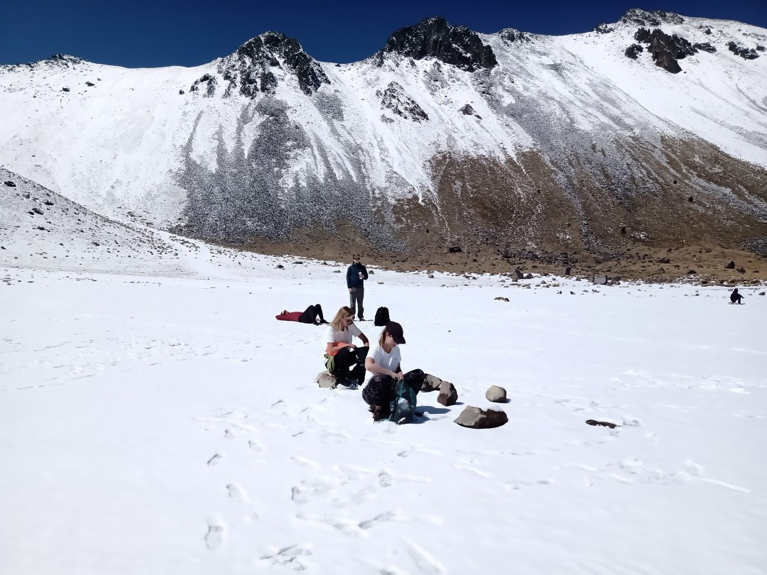 Snowing at Nevado