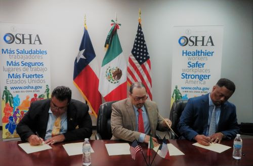 Signing ceremony for OSHA and Mexican Consulate in Dallas TX alliance. From left to right: OSHA Fort Worth Area Director Timothy Minor, Mexican Consul in Dallas Francisco de la Torre Galindo, and OSHA Dallas Area Director Basil Singh.