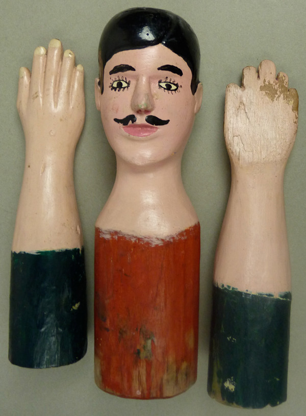 Puppet construction with cloth smock
