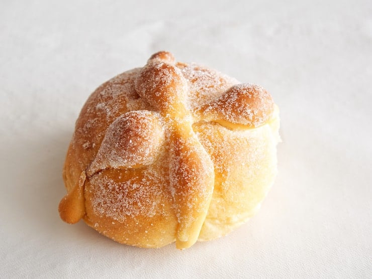 Pan de Muerto, bread of the dead, a seasonal pan dulce for Dia de Los Muertos.