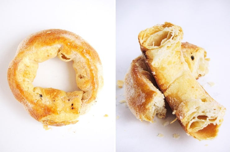 Rosca Apastelada pan dulce, showcasing its round shape and shiny sugar glaze.