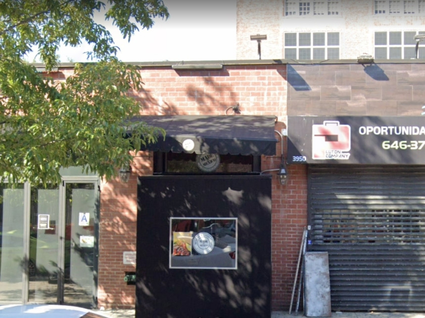 Made In Mexico restaurant, located at 3950 10th Avenue in Inwood, Manhattan, had its liquor license suspended for violating COVID-19 social distancing guidelines.