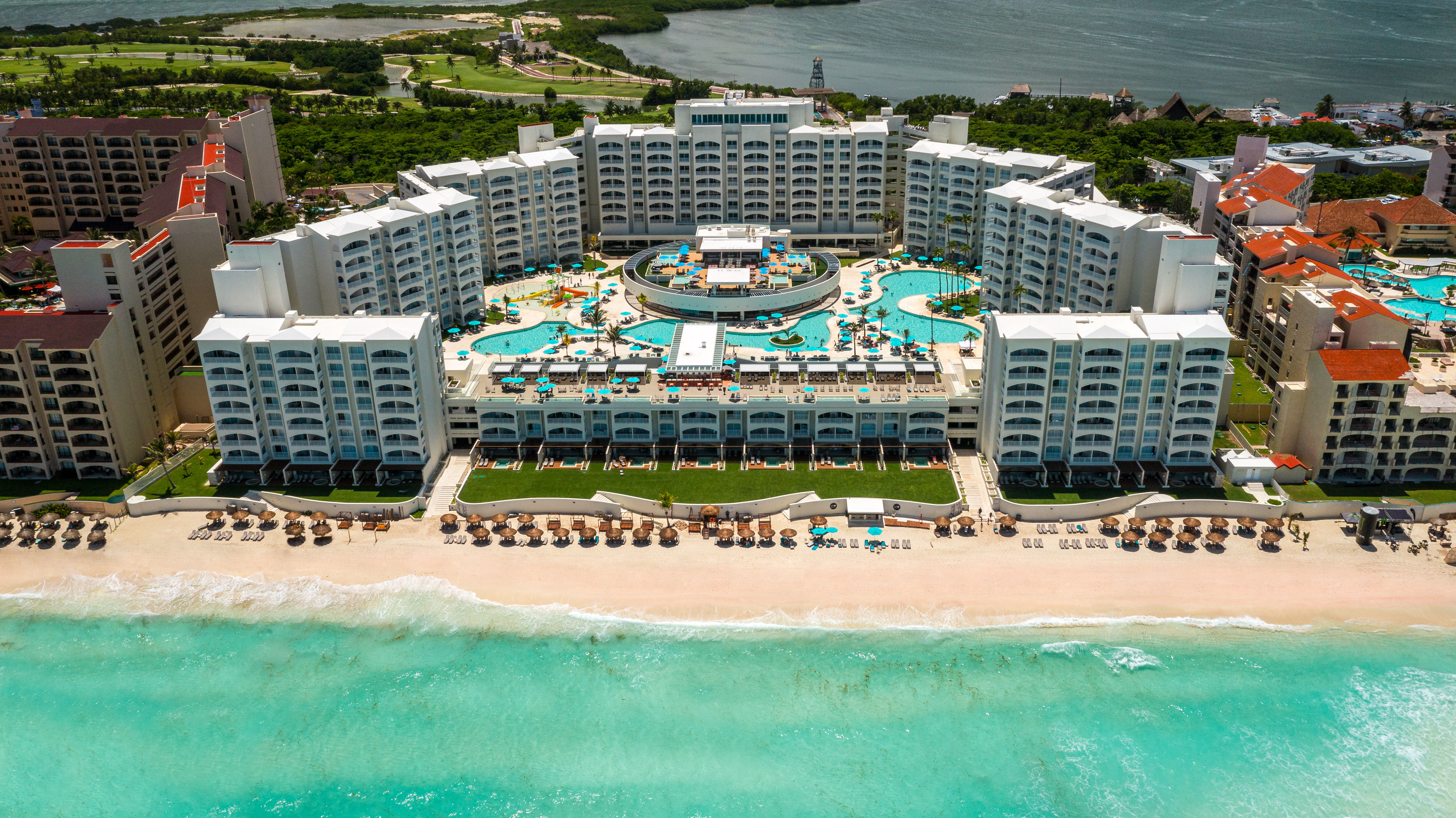 Hilton Cancun Mar Caribe All-Inclusive Resort - Exterior