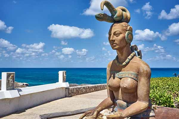 Mayans Mother Statue Celebrating Mothers Day