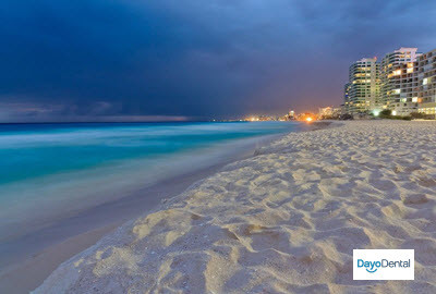 Beautiful Cancun Beach: A perfect spot to relax and recover after dental work in Mexico.