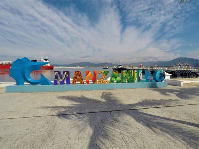 Manzanillo sign