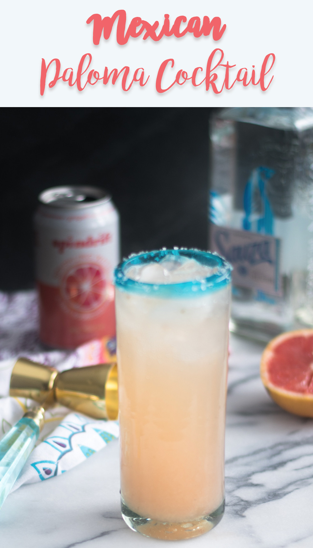 Mexican Paloma Cocktail is a light, refreshing cocktail made with tequila and fresh grapefruit juice. #Mexican #drink #vegan #healthy #cocktail