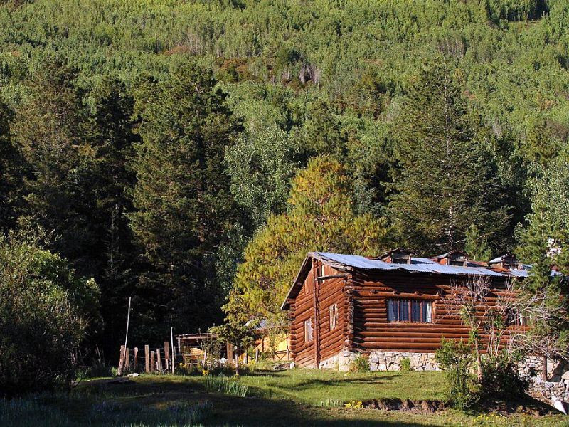 Log cabin in Sierra de Arteaga, Coahuila, Mexico