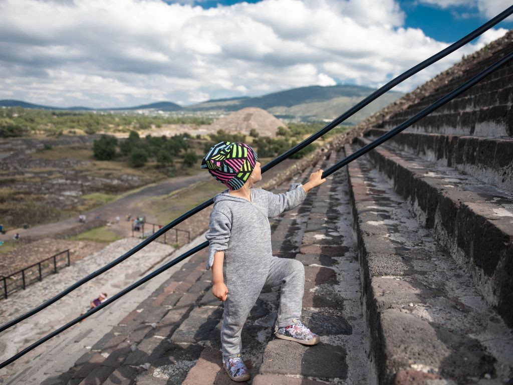 Kids in Teotihuacan