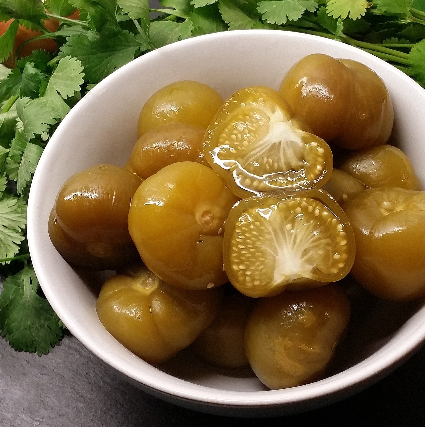 Canned tomatillos for salsa verde