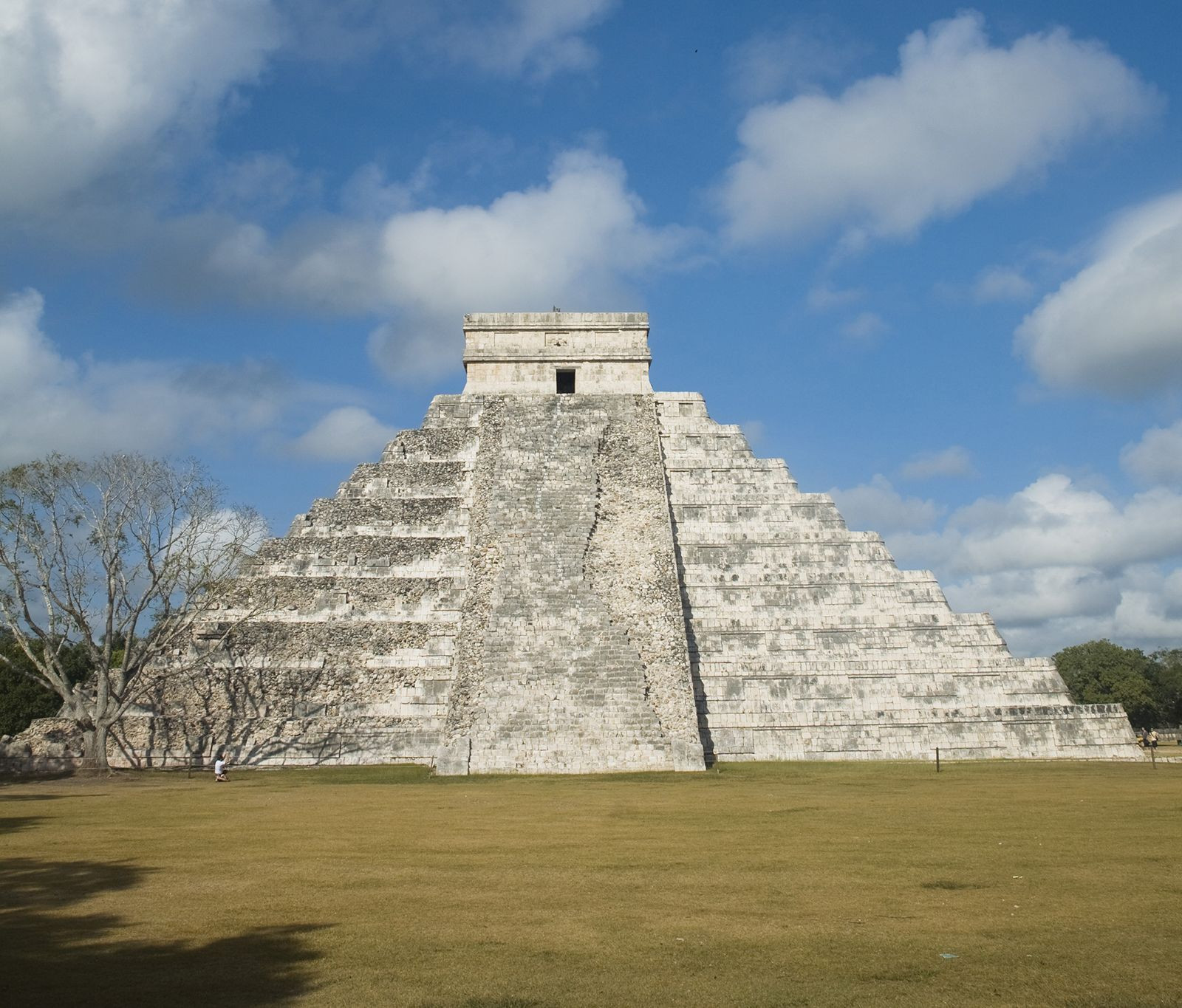 El Castillo (“The Castle”), Chichén Itzá, Yucatán, Mexico