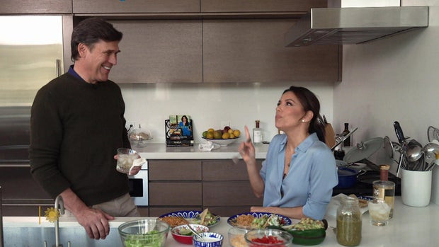 eva-longoria-in-the-kitchen.jpg