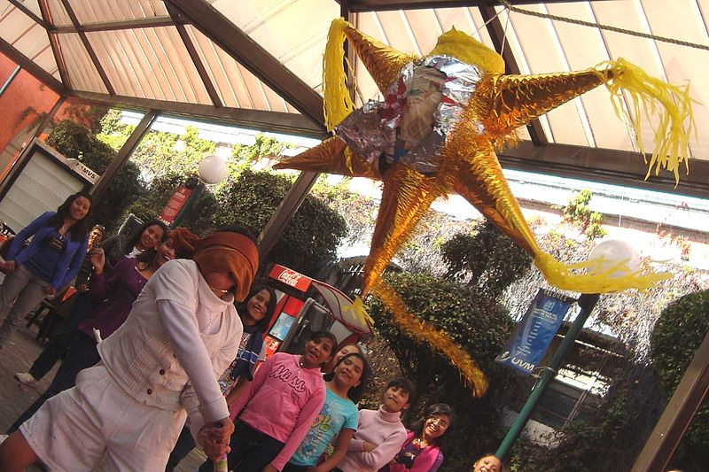 European Adaptation of Piñatas