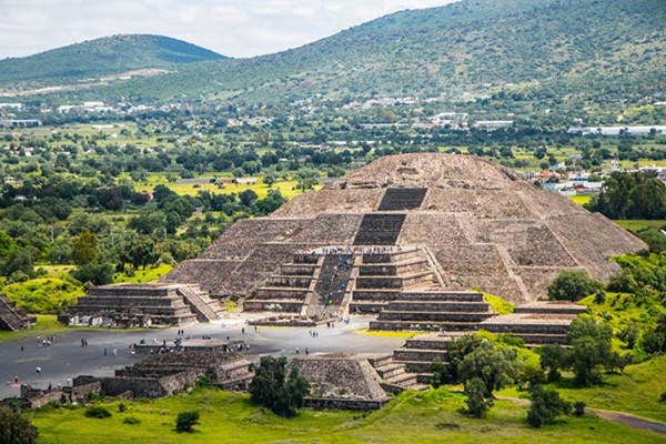 Mexican Monument Aztec Temple