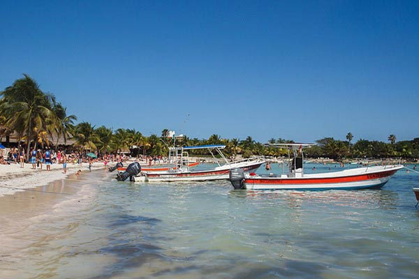 Lifestyle in Akumal