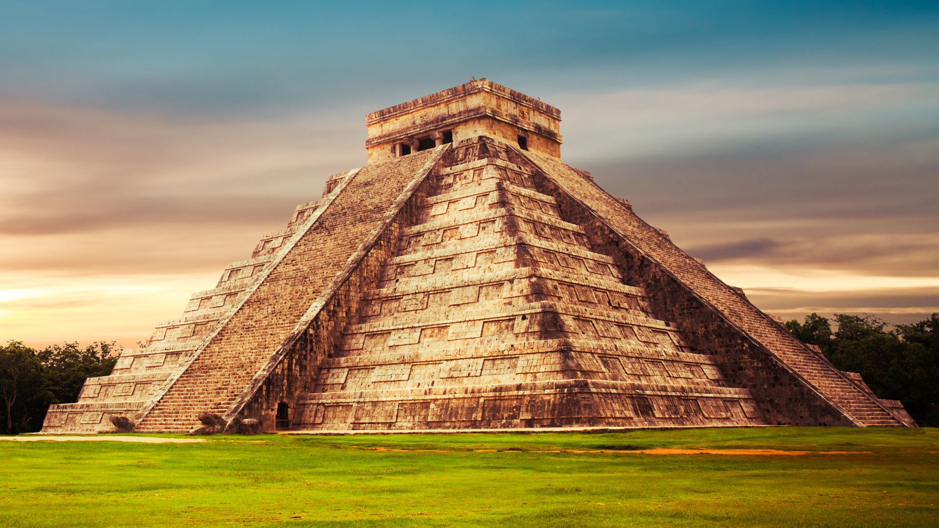 Overview of Chichén Itzá, Yucatán, Mexico