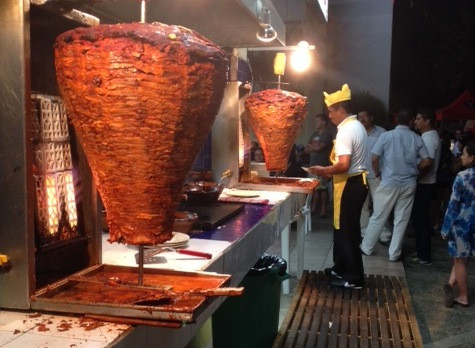 Tacos al pastor stand in Mexico City. Photo: Markus Pineyro.