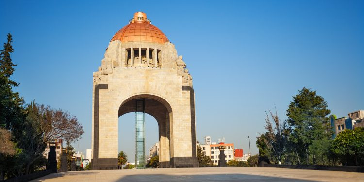 Statue of Francisco I. Madero, a key figure in the Mexican Revolution, symbolizing the call to arms against Porfirio Díaz's dictatorship