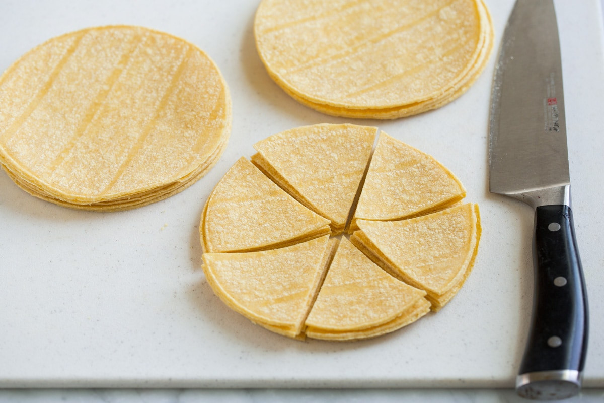 Cutting tortilla stacks into wedges