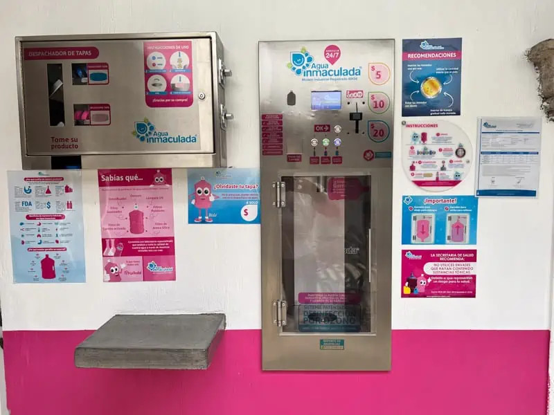 Water filtration stand